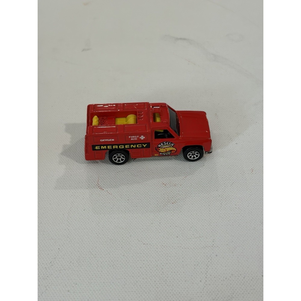 Hot Wheels 1974 Rescue Unit Fire Truck Red 1:64 Diecast Dodge Mattel Vintage